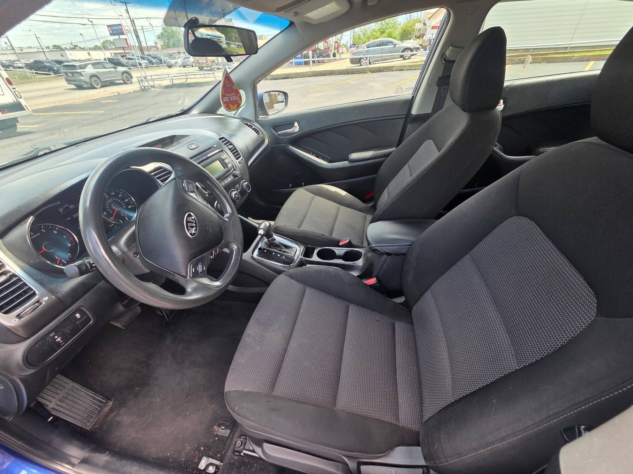2017 Kia Forte LX photo 8
