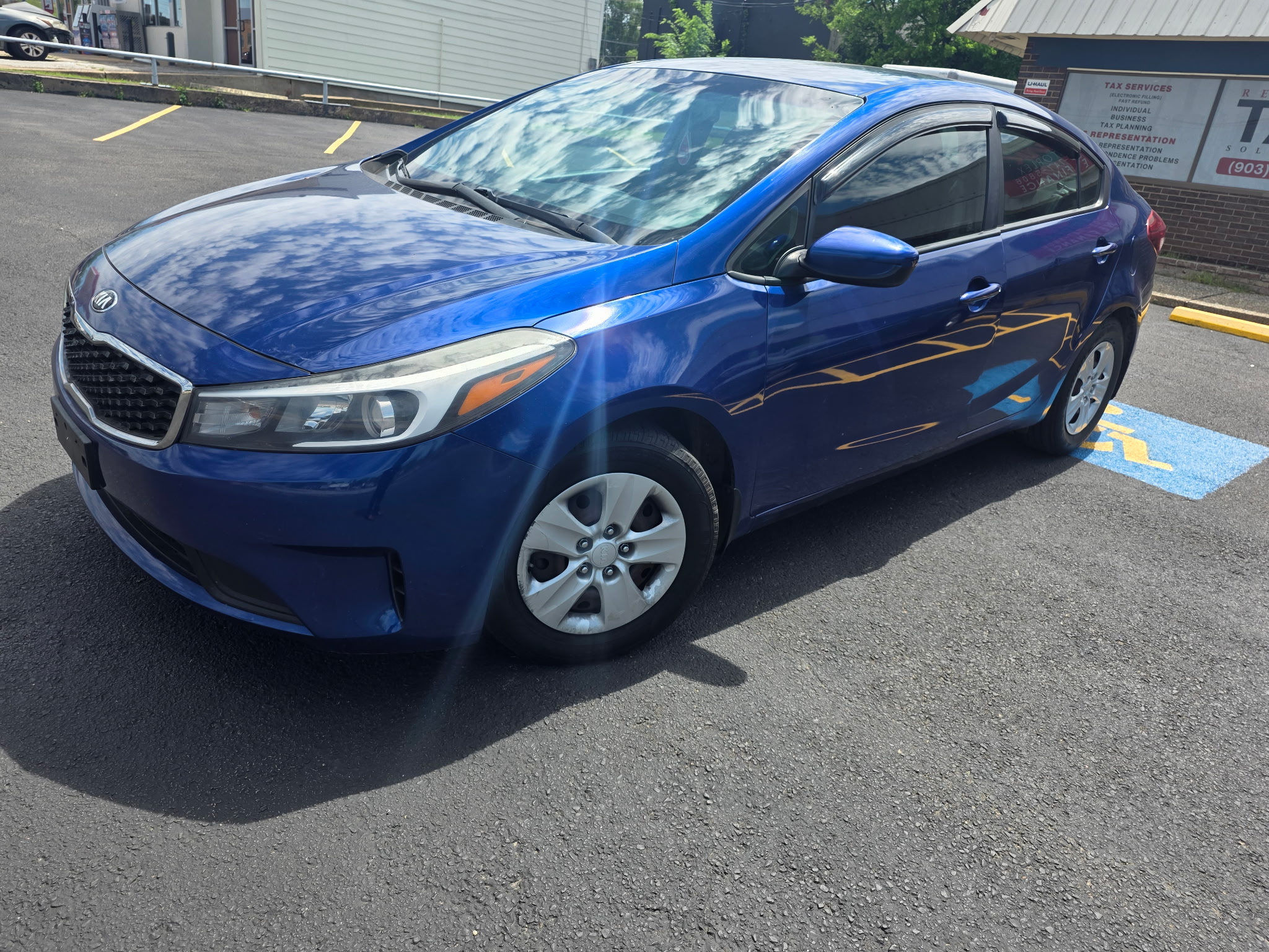 2017 Kia Forte LX photo 6